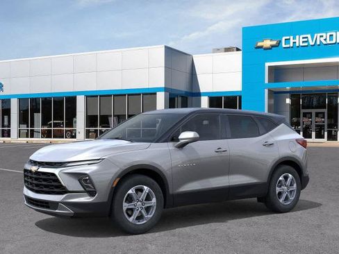 New 2026 Chevrolet Blazer LT AWD/4WD image 2