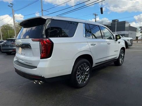 Used 2023 GMC Yukon Denali Ultimate image 8