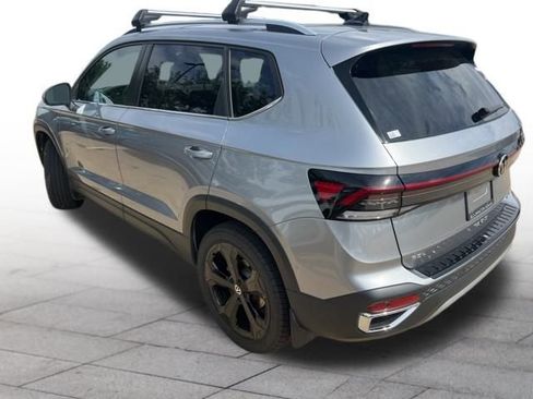 Used 2025 Volkswagen Taos SEL w/ Taos Adventure Package (SXB) image 4