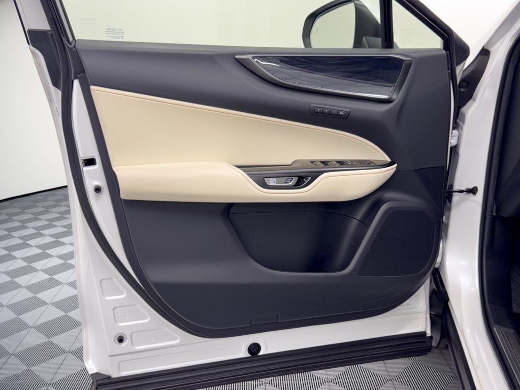 Certified 2024 Lexus NX 250 FWD image 15