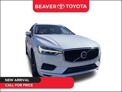 Used 2018 Volvo XC60 T5 Momentum w/ Convenience Package