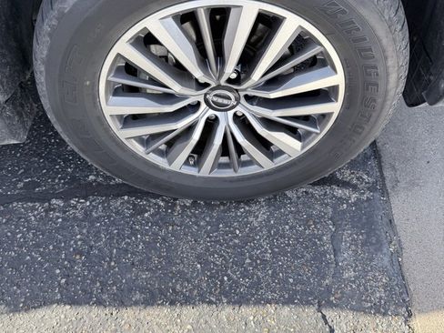 Used 2022 Nissan Armada SL image 8