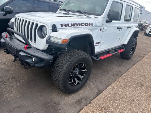 Used 2018 Jeep Wrangler Unlimited Rubicon AWD/4WD image 3
