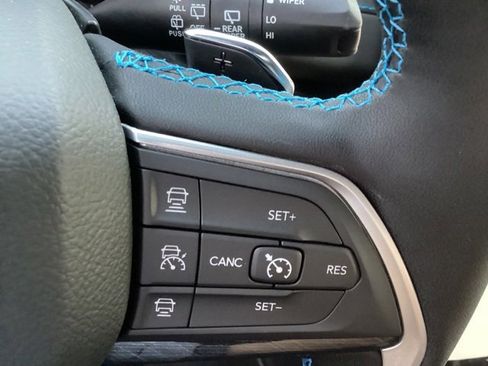 New 2024 Jeep Grand Cherokee Trailhawk w/ Advanced Protech Group II image 10