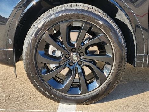 Used 2024 Land Rover Discovery Sport Dynamic SE image 10