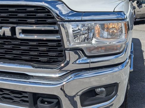 Used 2024 RAM 2500 Big Horn image 10