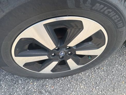 Used 2017 Subaru Forester 2.5i Limited w/ Popular Package #2 image 20