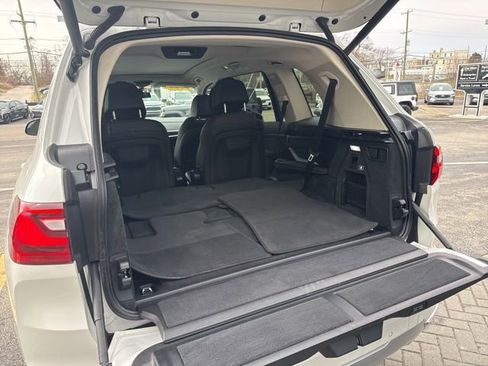 Used 2020 BMW X7 xDrive40i w/ Executive Package image 8