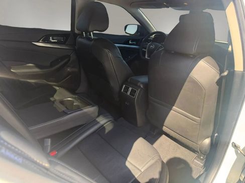 Used 2023 Nissan Maxima SV w/ Floor Mat Group FWD image 36
