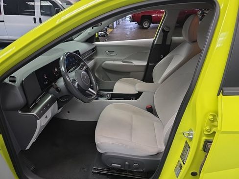 Used 2024 Hyundai Kona SEL AWD/4WD image 19