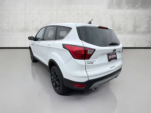 Used 2019 Ford Escape SE image 7