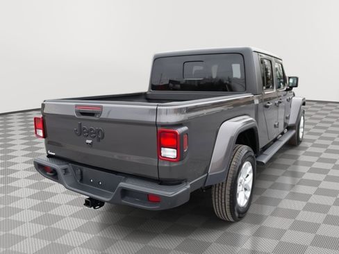 Used 2023 Jeep Gladiator Sport image 5