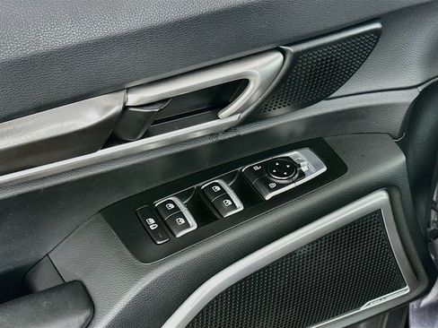 Used 2025 Kia Telluride S FWD image 15