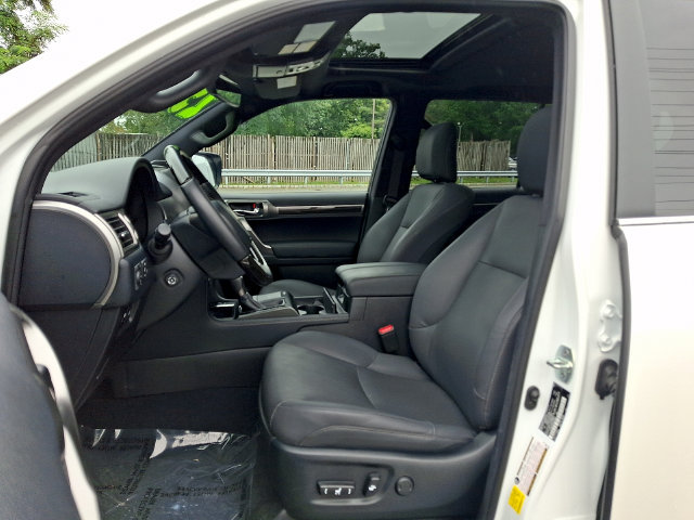 Used 2023 Lexus GX 460 Premium w/ Premium Package AWD/4WD image 14