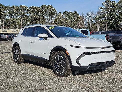 New 2026 Chevrolet Equinox EV LT image 1