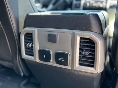 Used 2020 Ford F150 Lariat AWD/4WD image 24