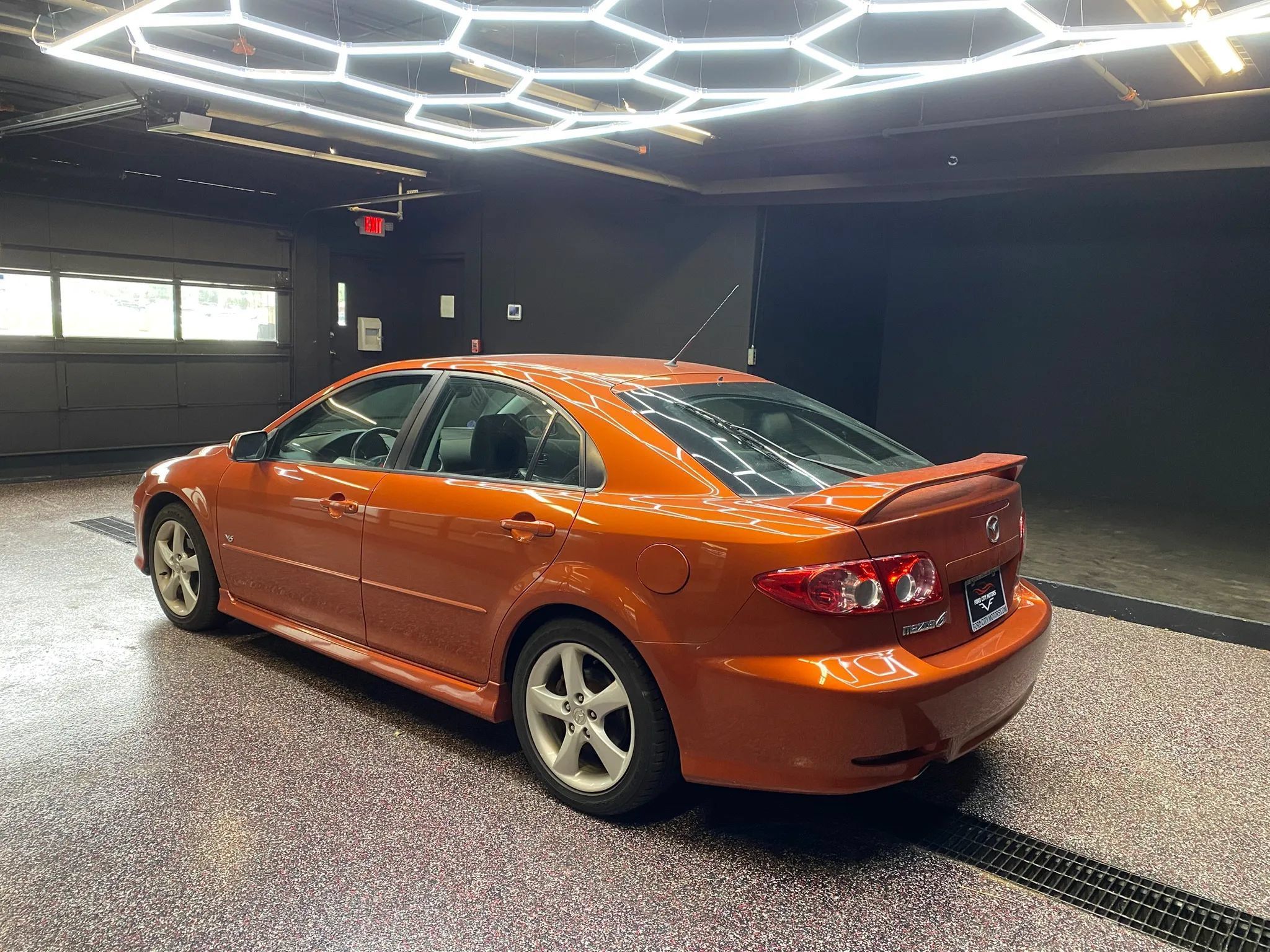 Used 2004 MAZDA MAZDA6 s w/ Luxury Pkg FWD image 4