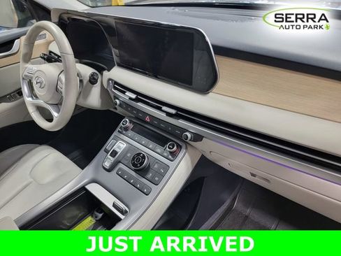 Used 2024 Hyundai Palisade Limited image 18