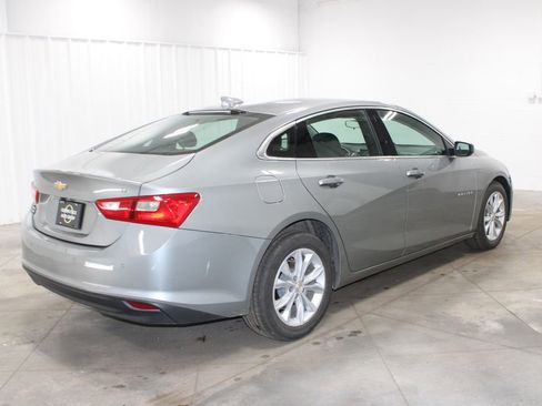 Used 2025 Chevrolet Malibu LT FWD image 9