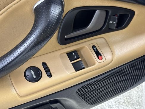 Used 2003 Honda S2000 image 26