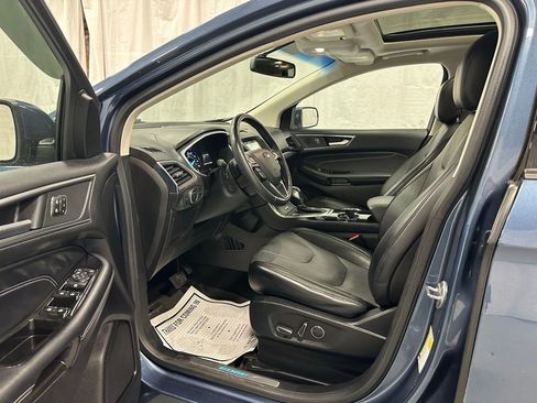Used 2018 Ford Edge Titanium w/ Equipment Group 301A image 10