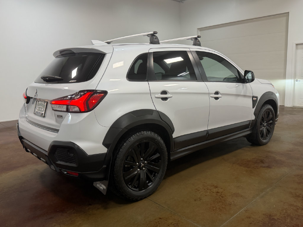 Used 2024 Mitsubishi Outlander Sport AWD image 32
