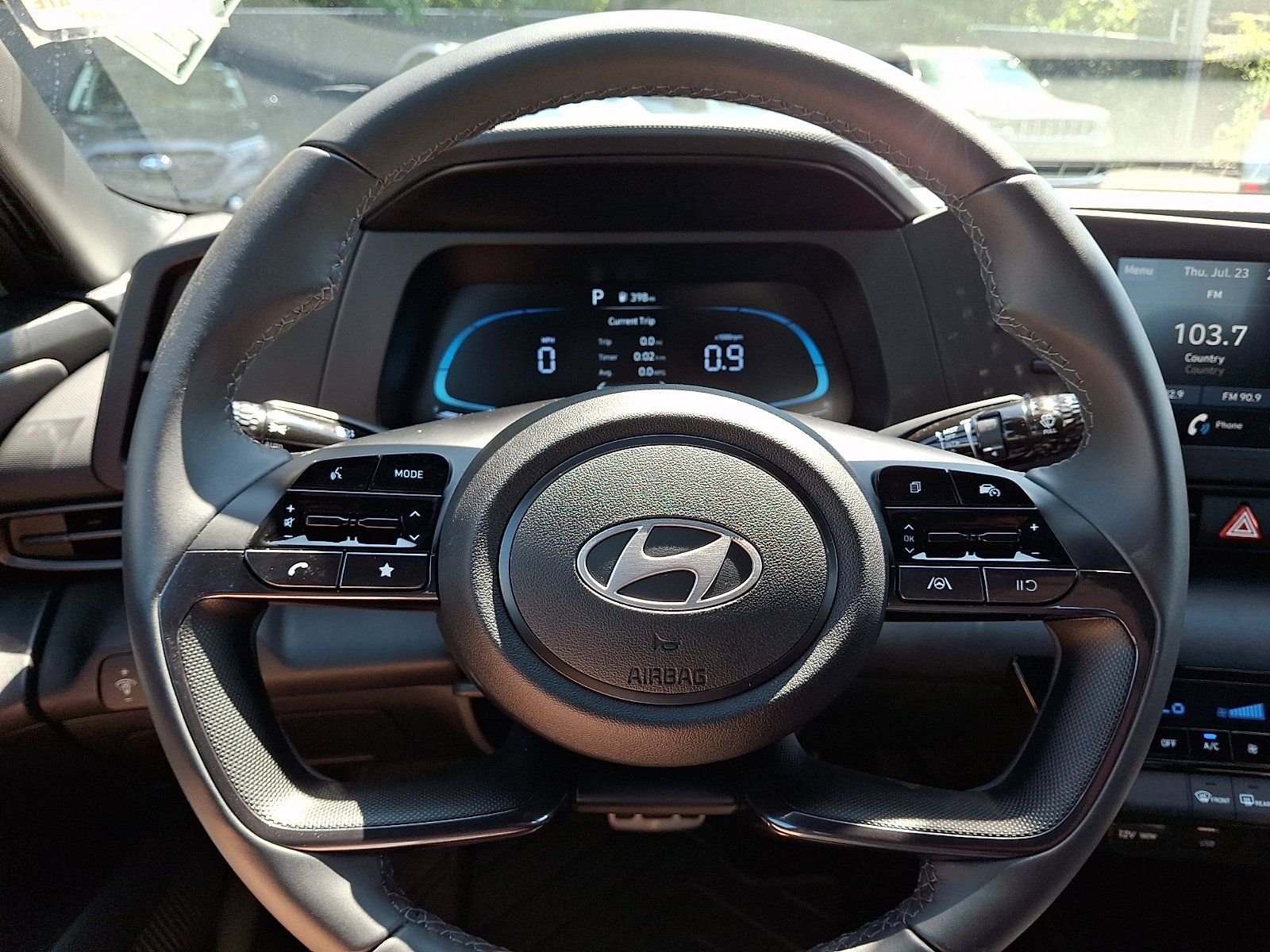 Certified 2025 Hyundai Elantra Sport FWD image 18