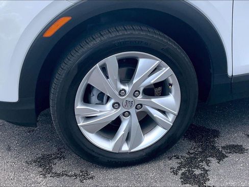 Used 2025 Buick Encore GX Preferred AWD/4WD image 8