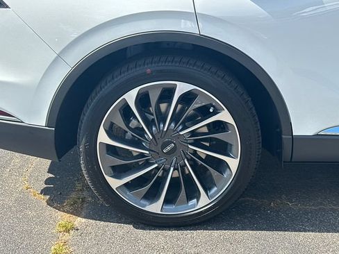 New 2026 Lincoln Aviator Reserve AWD/4WD image 20