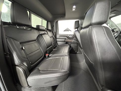 Used 2023 GMC Sierra 2500 Denali w/ Denali Ultimate Package image 11