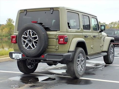 New 2026 Jeep Wrangler Sahara image 22
