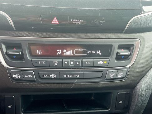 Used 2023 Honda Passport TrailSport image 16