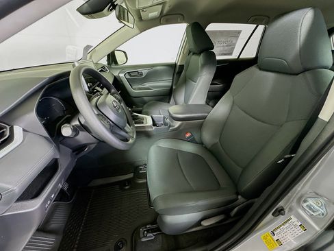 New 2025 Toyota RAV4 LE image 9