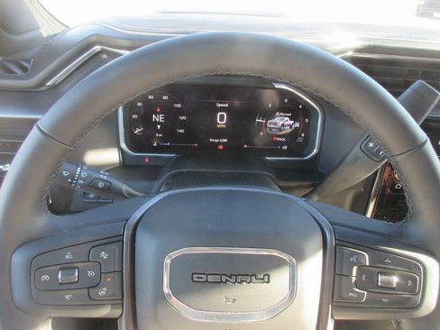 New 2026 GMC Sierra 3500 Denali Ultimate AWD/4WD image 19