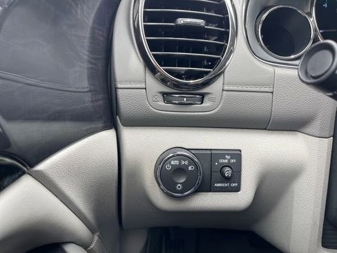 Used 2015 Buick Enclave Convenience FWD image 18