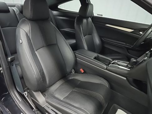 Used 2020 Honda Civic Touring image 15