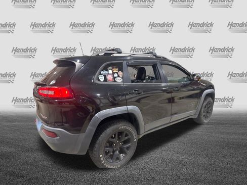 Used 2018 Jeep Cherokee Trailhawk AWD/4WD image 46