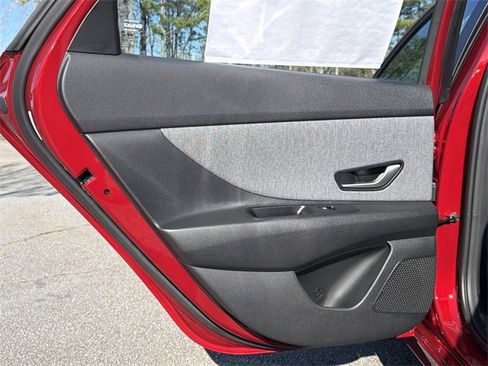 New 2026 Hyundai Elantra Limited image 21