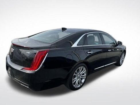 Used 2018 Cadillac XTS Luxury image 5