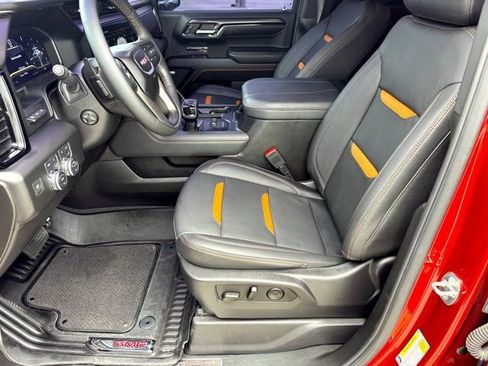 Used 2024 GMC Sierra 1500 AT4 w/ Technology Package AWD/4WD image 15