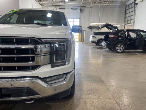 Used 2022 Ford F150 Lariat w/ Equipment Group 502A High image 12