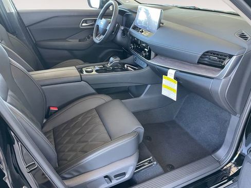 New 2026 Nissan Rogue Platinum w/ Platinum Premium Package image 15