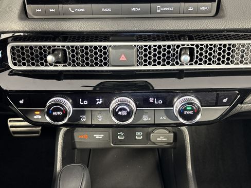 Used 2025 Honda Civic Sport image 17