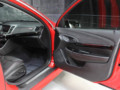 Used 2014 Chevrolet SS image 33