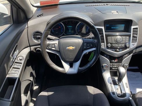 Used 2013 Chevrolet Cruze LT FWD image 18