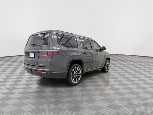 Used 2022 Jeep Wagoneer Series III w/ Premium Group I image 10