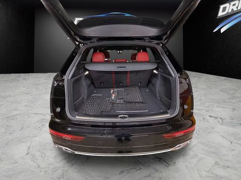 Used 2018 Audi SQ5 Prestige AWD/4WD image 9