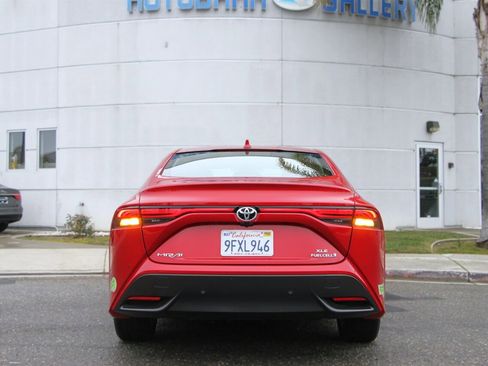 Used 2023 Toyota Mirai XLE w/ Advanced Technology Package image 7