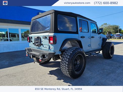 Used 2018 Jeep Wrangler Unlimited Sport image 3