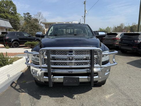 Used 2018 RAM 2500 Laramie w/ Snow Chief Group AWD/4WD image 4